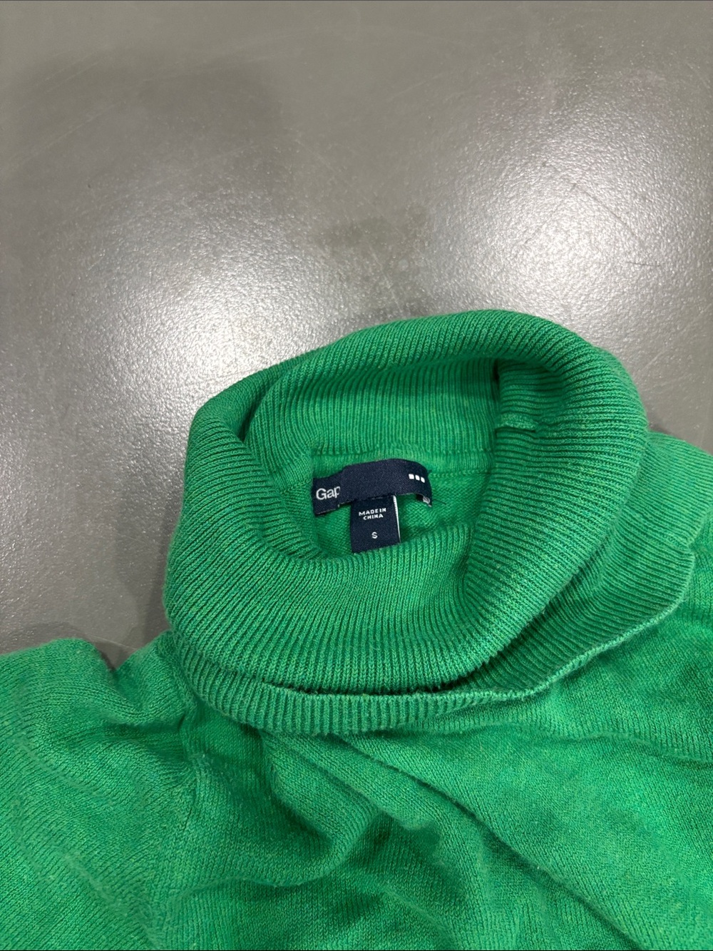 Gap Women’s Green Turtleneck Sweater